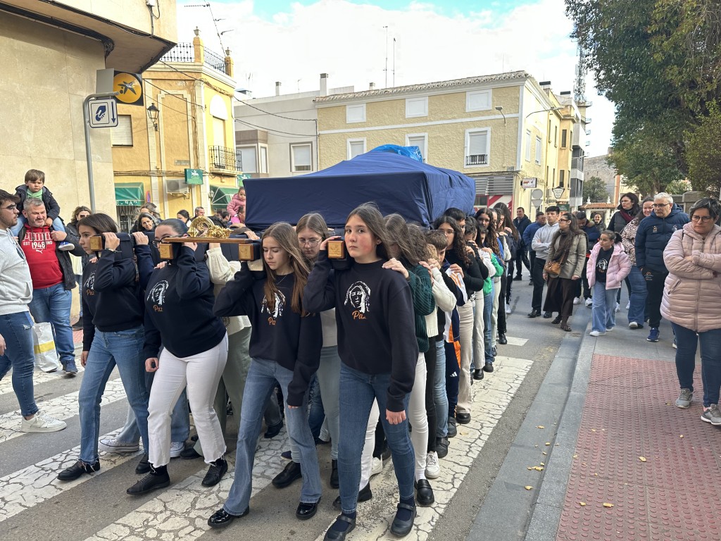 Primer ensayo de los pequeños costaleros de María santísima de la Paz