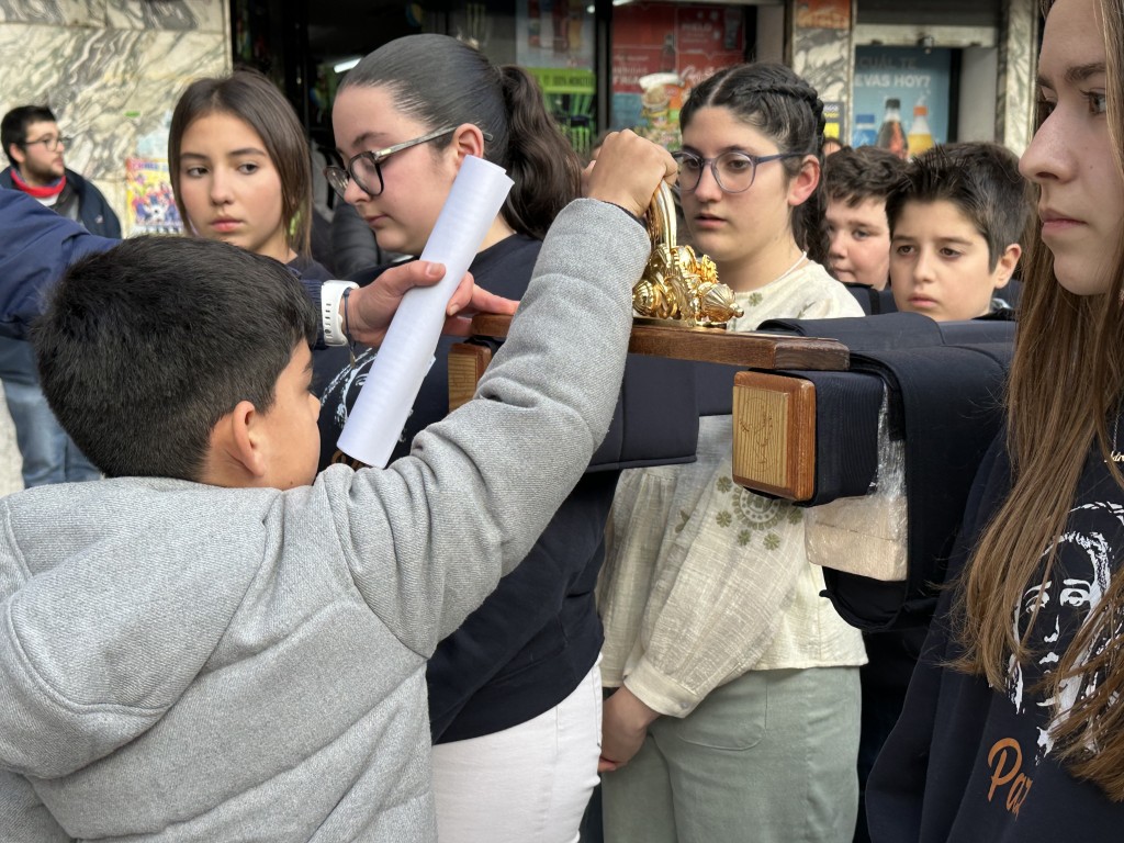 Primer ensayo de los pequeños costaleros de María santísima de la Paz