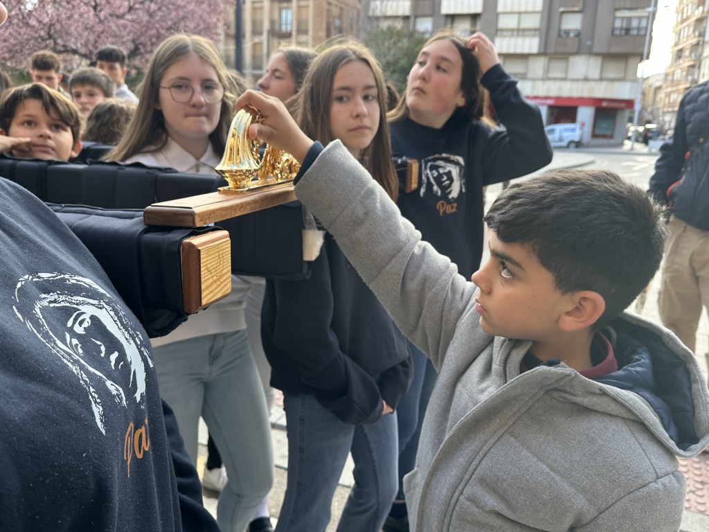 Primer ensayo de los pequeños costaleros de María santísima de la Paz