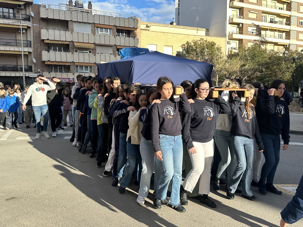 Primer ensayo de los pequeños costaleros de María santísima de la Paz