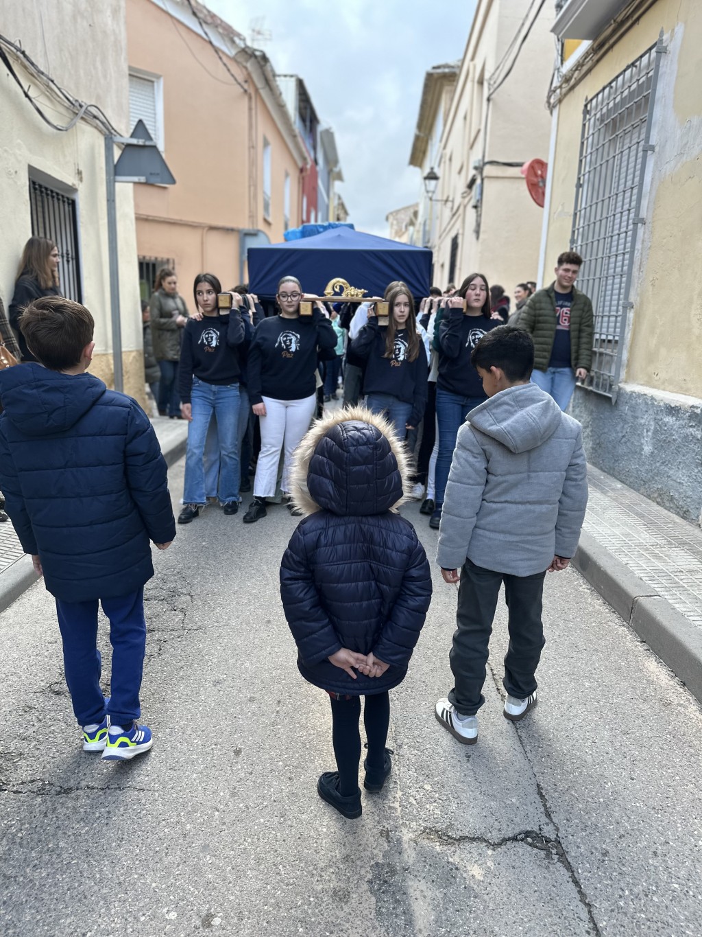Primer ensayo de los pequeños costaleros de María santísima de la Paz