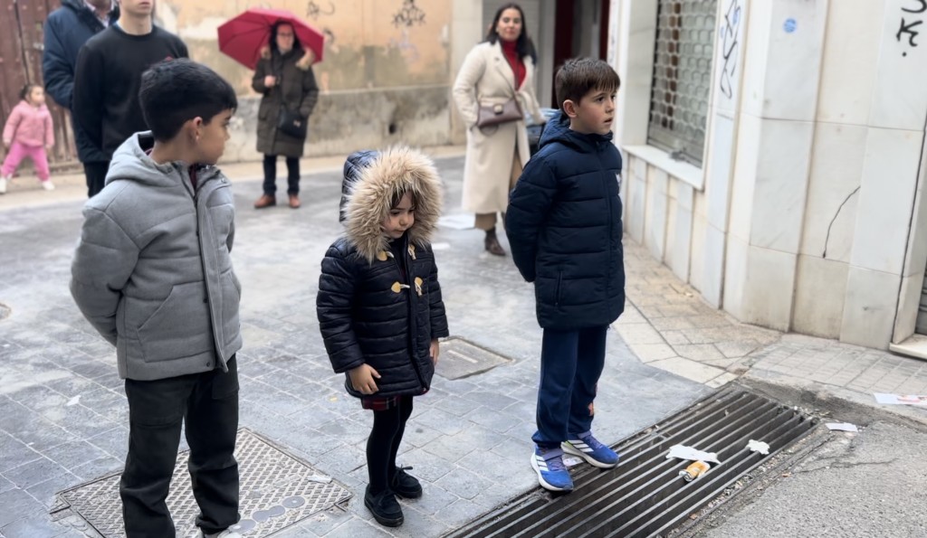 Primer ensayo de los pequeños costaleros de María santísima de la Paz