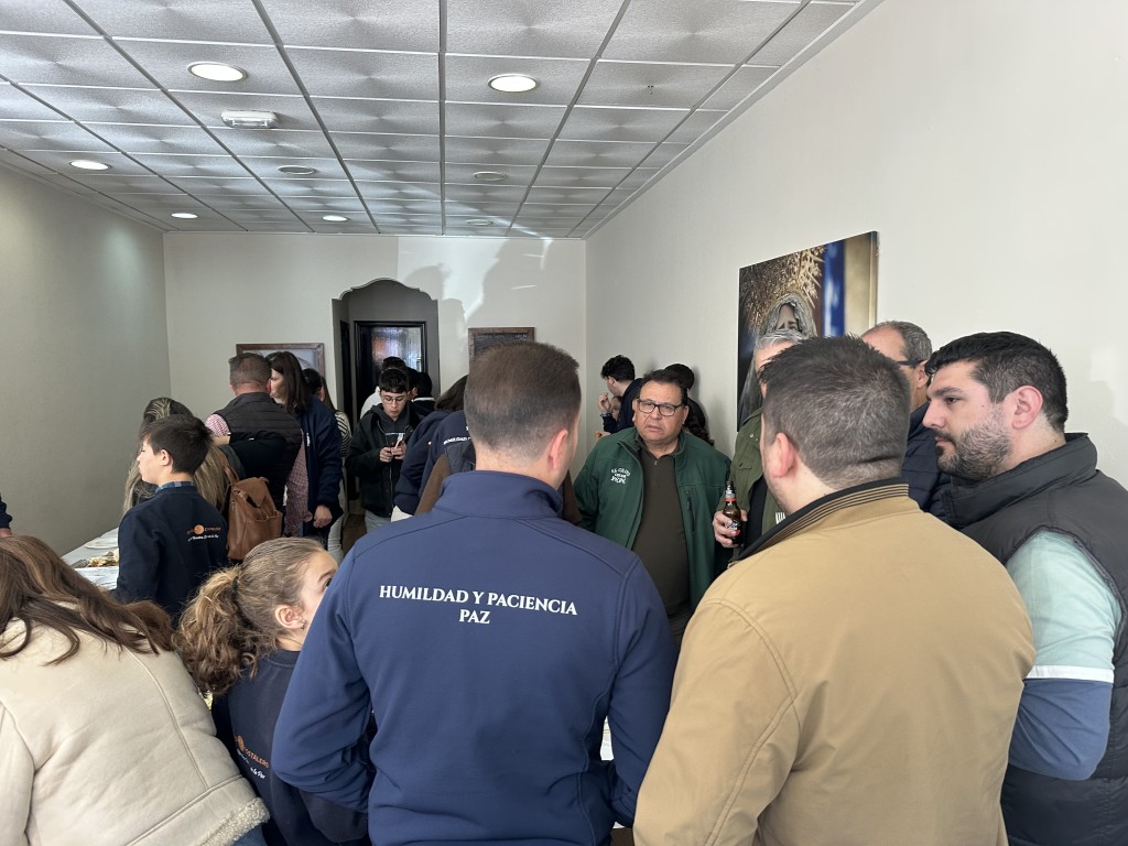Primer Ágape Cofrade: Una Jornada de Hermandad y Pasión Compartida